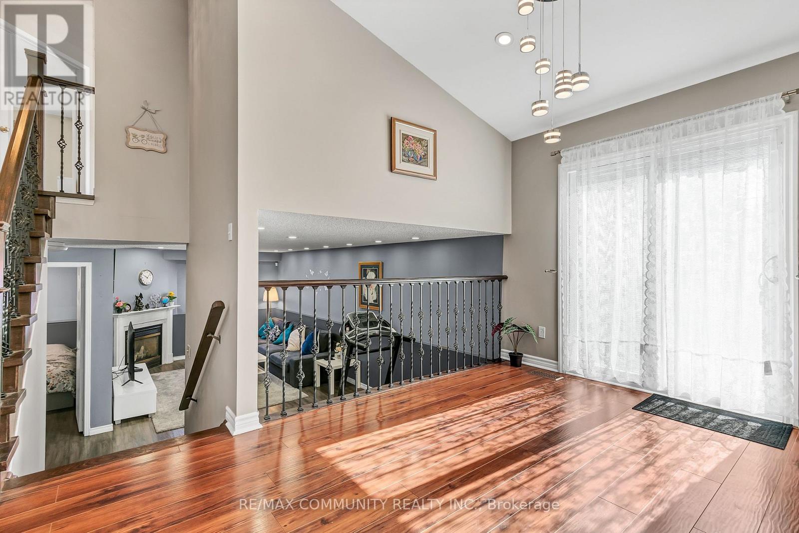 1376 Trowbridge Drive, Oshawa, Ontario  L1G 7R7 - Photo 6 - E14115366