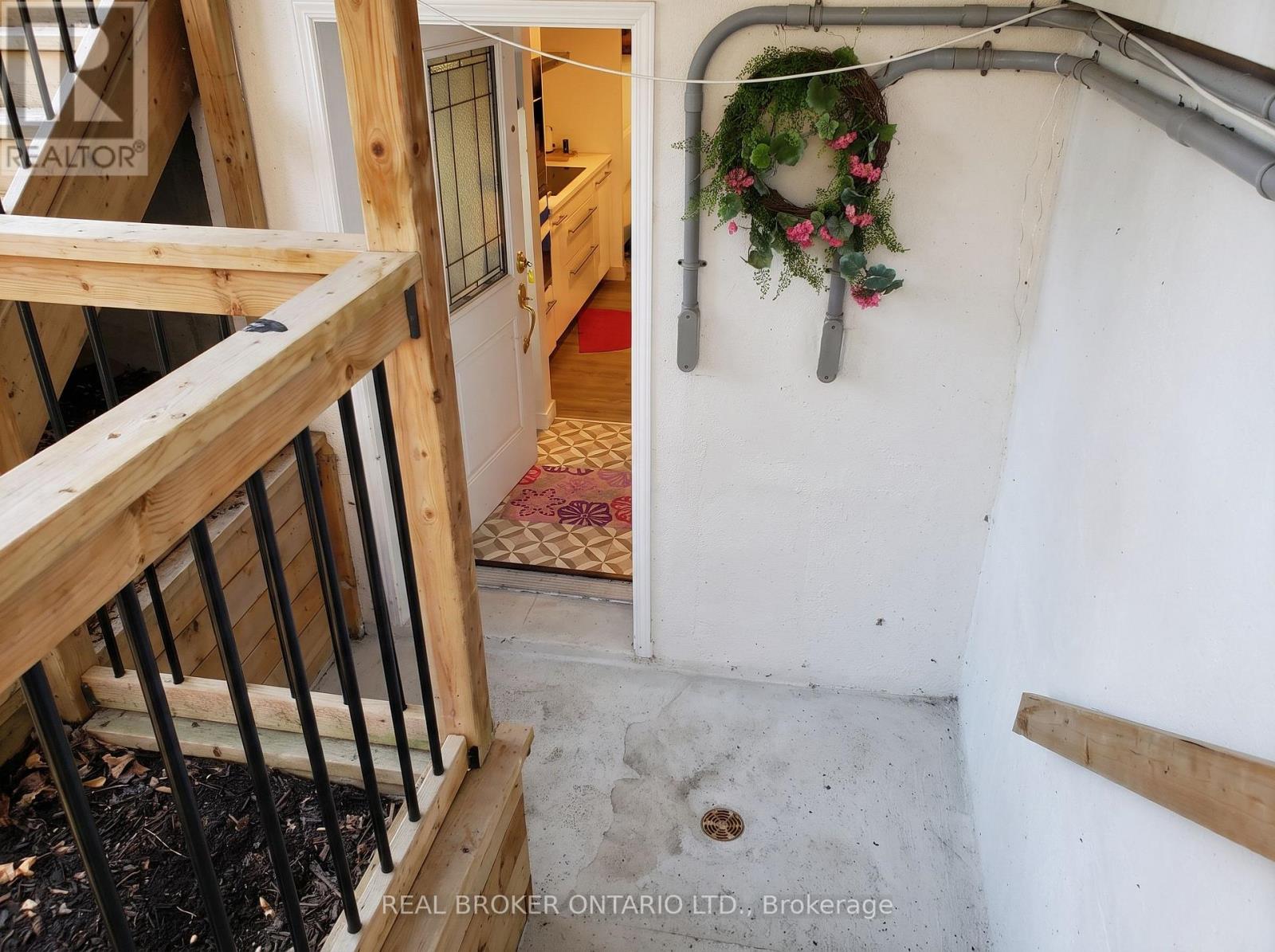 B - 924 Watson Street, Ottawa, Ontario K2B 6B9 - Photo 5 - X14115382