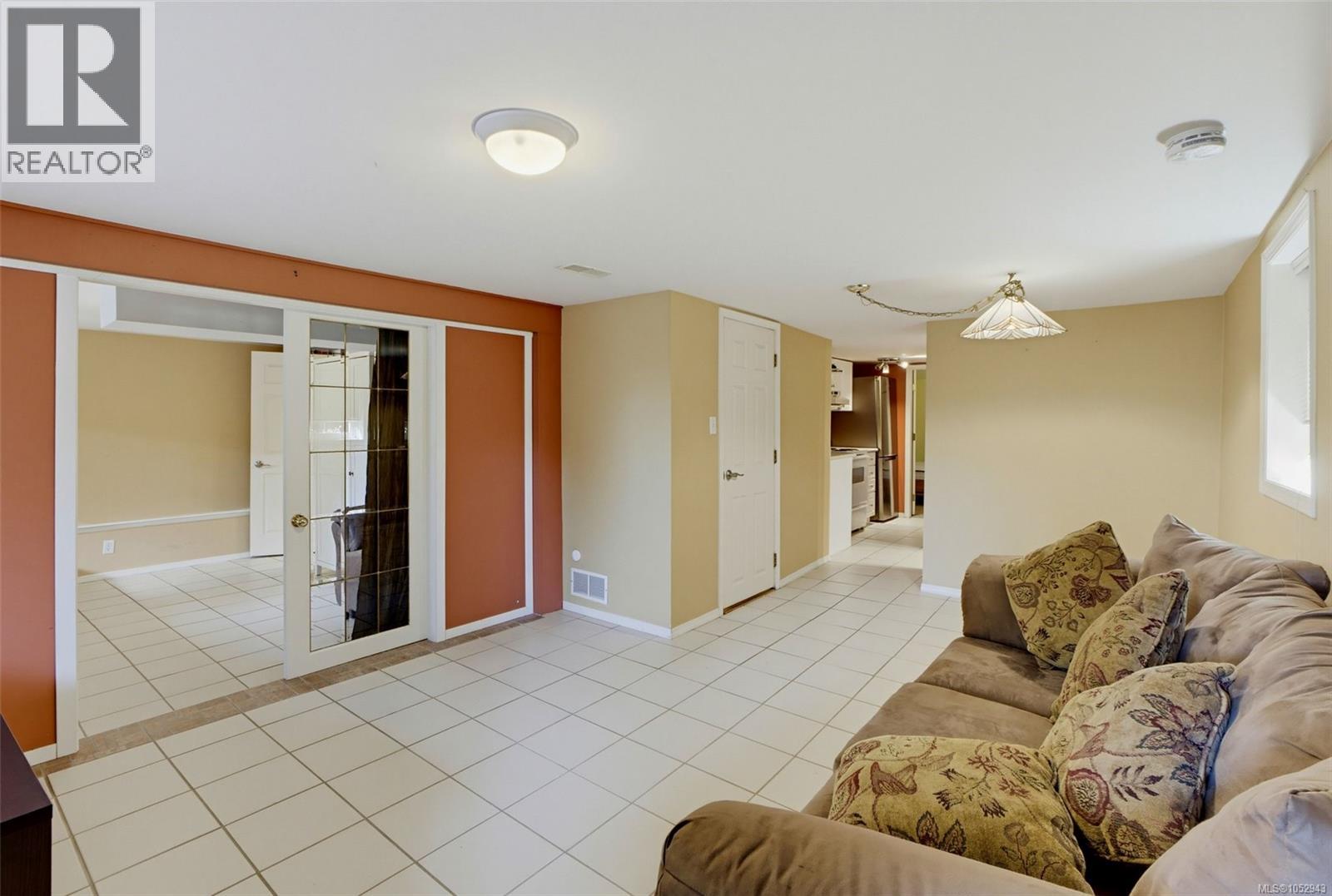 1271 Mckenzie St, Victoria, British Columbia  V8V 2W6 - Photo 52 - 1052943
