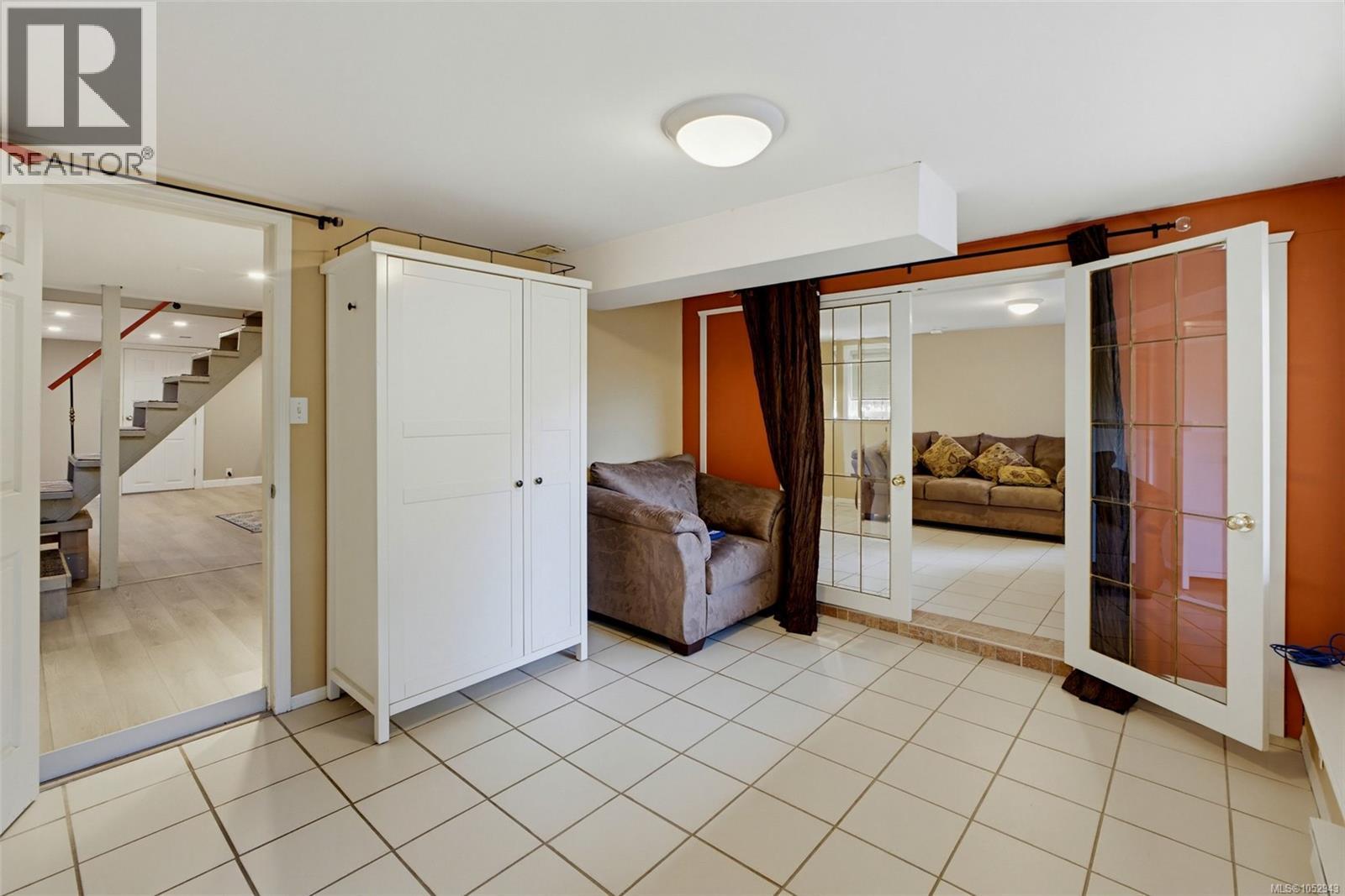 1271 Mckenzie St, Victoria, British Columbia  V8V 2W6 - Photo 62 - 1052943