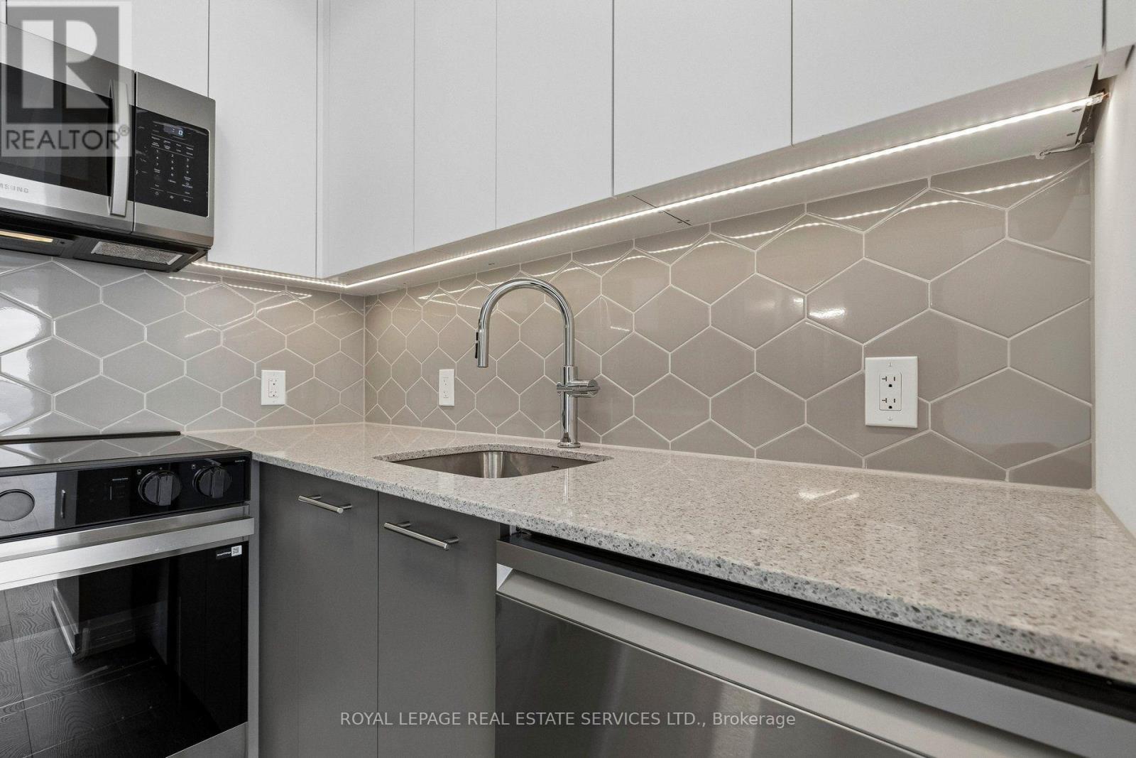2408 - 30 Francis Street S, Kitchener, Ontario  N2G 2A2 - Photo 6 - X13856134