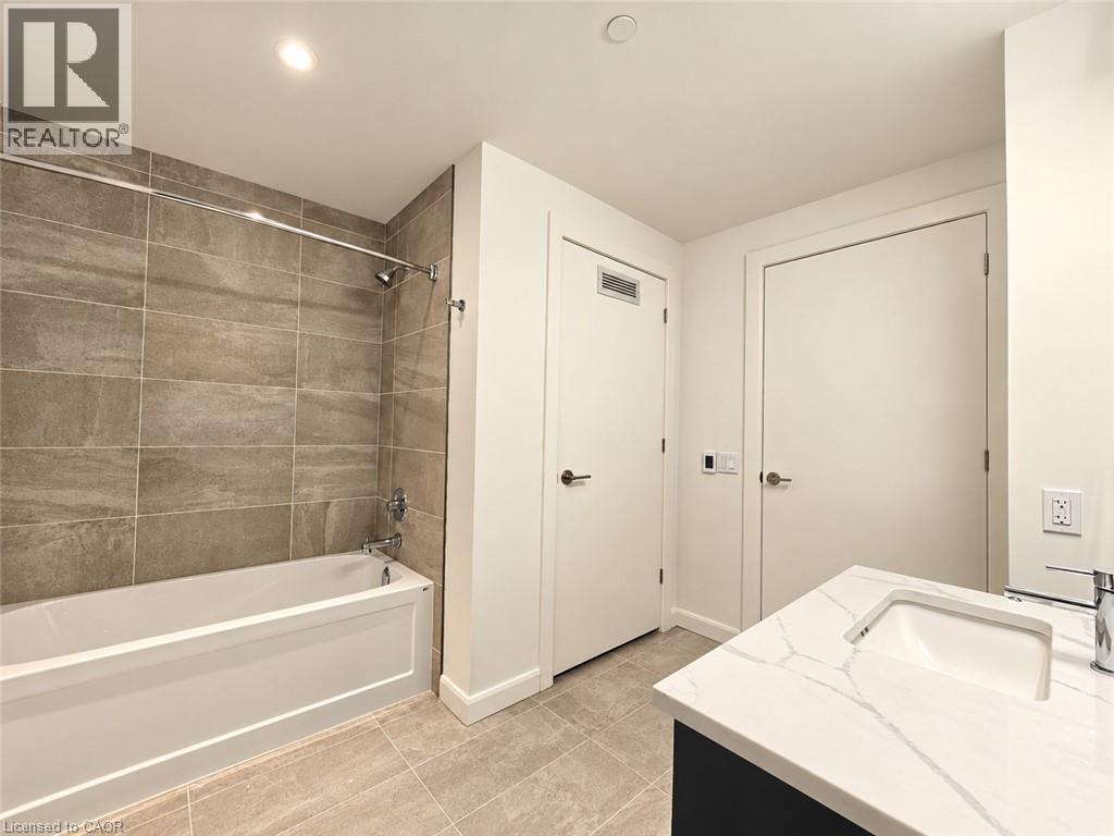 741 King Street W Unit# 1705, Kitchener, Ontario  N2G 1E5 - Photo 16 - 40873804