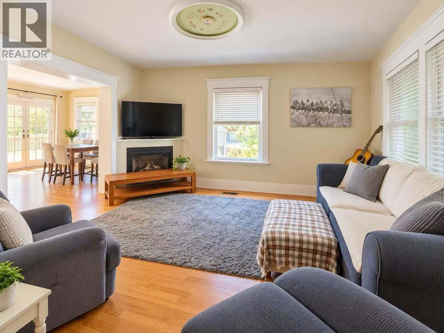 50 E 40 Avenue, Vancouver, British Columbia  V5W 1L4 - Photo 2 - R3178324