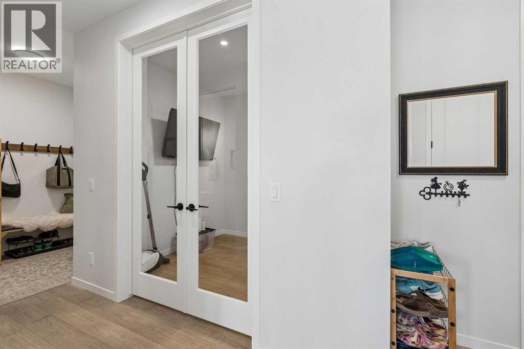 270 West Grove Lane Sw, Calgary, Alberta  T3H 6K8 - Photo 19 - A2354338