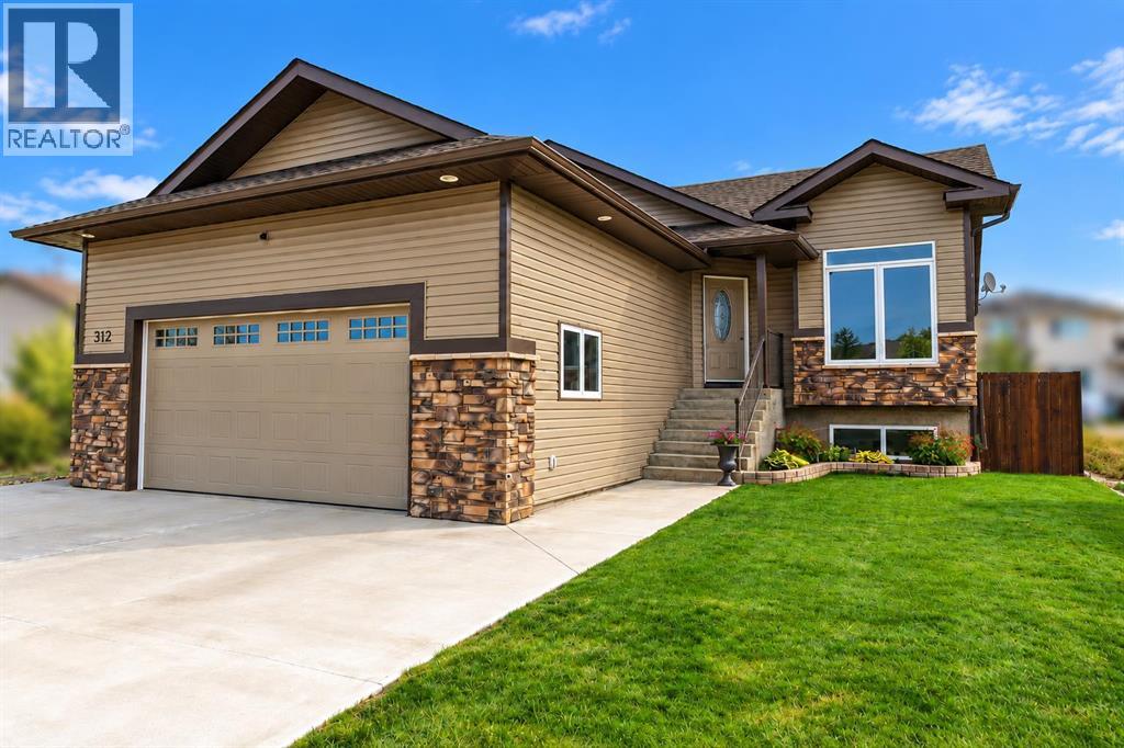 312 15th Street E, Brooks, Alberta