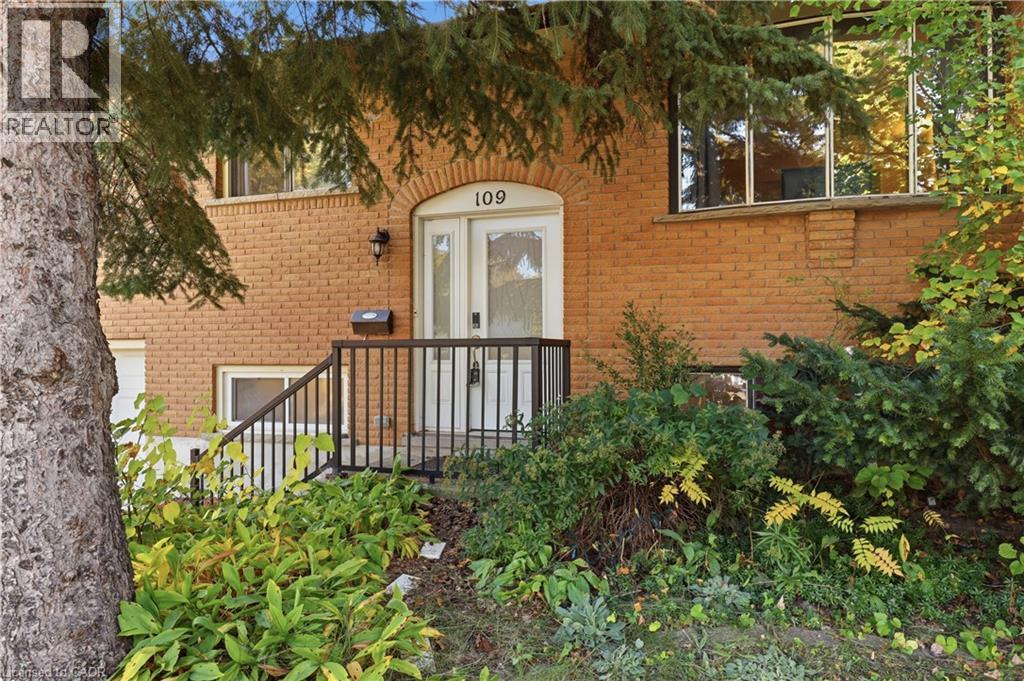 109 Indian Road, Kitchener, Ontario  N2B 2S6 - Photo 4 - 40873350