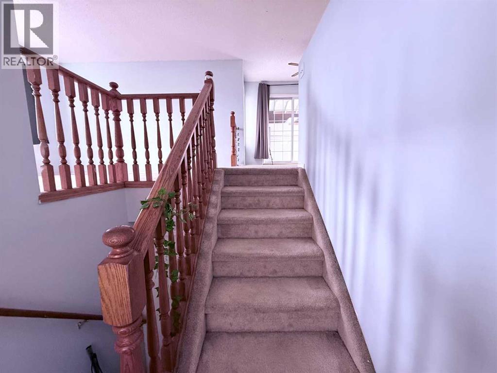 39 Tararidge Court Ne, Calgary, Alberta  T3J 2P9 - Photo 2 - A2353234