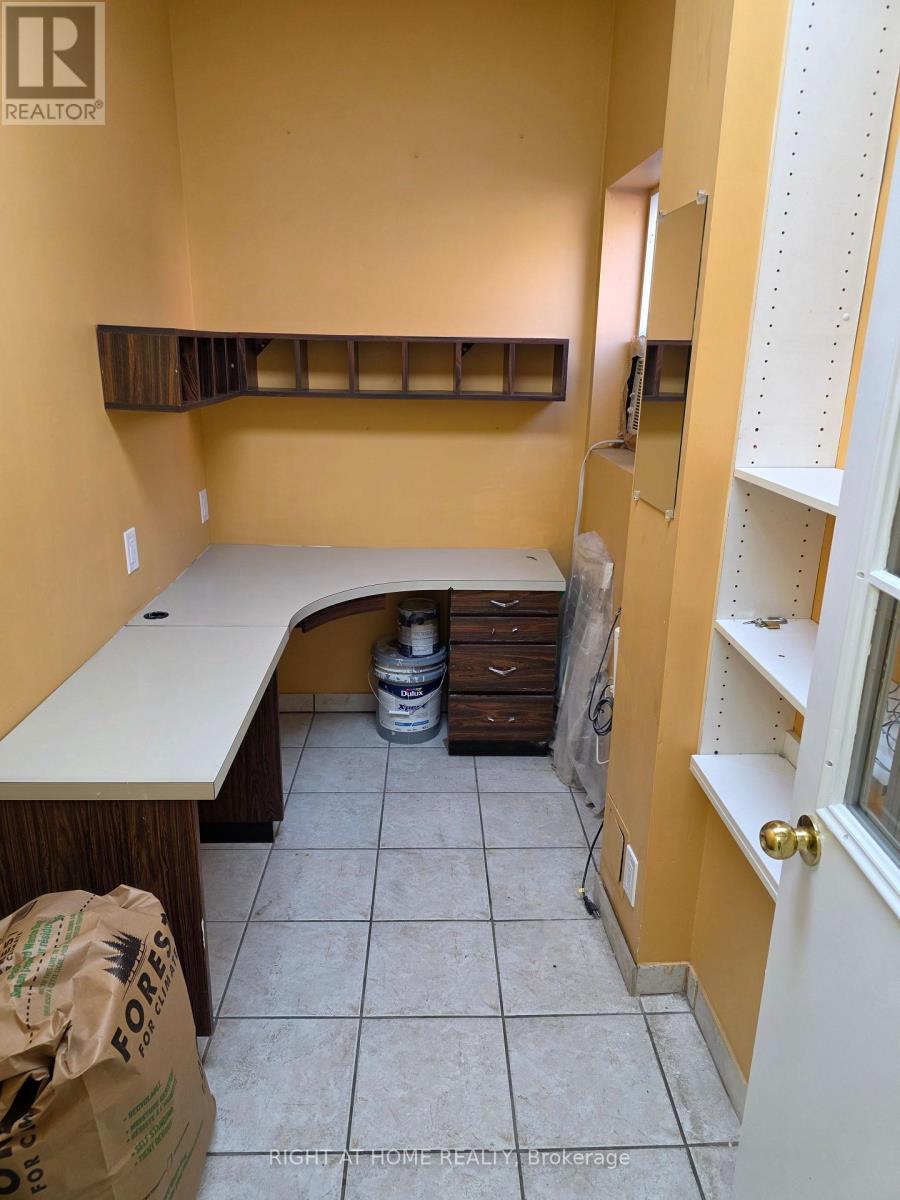 852 Bathurst Street, Toronto, Ontario  M5R 3G1 - Photo 4 - C13778096