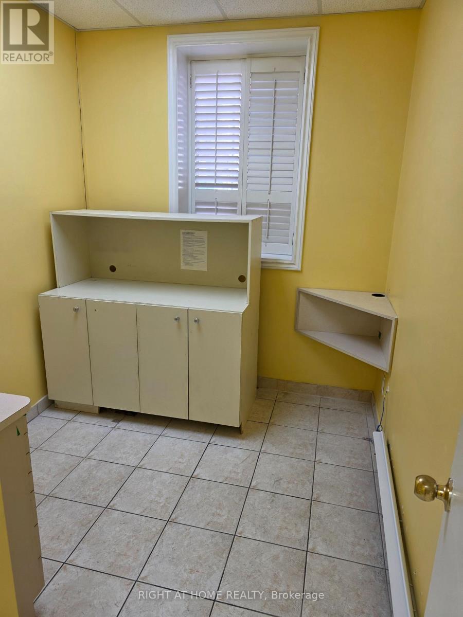 852 Bathurst Street, Toronto, Ontario  M5R 3G1 - Photo 10 - C13778096