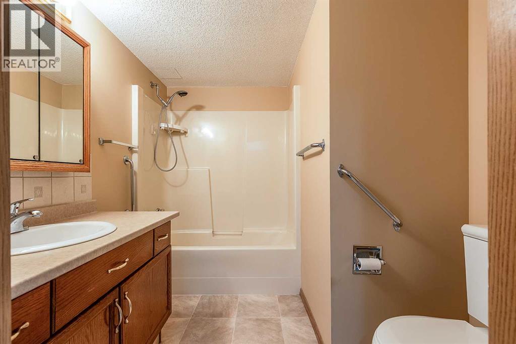 145, 1480 Southview Drive, Medicine Hat, Alberta T1B 3Z3 - Photo 27 - A2351128