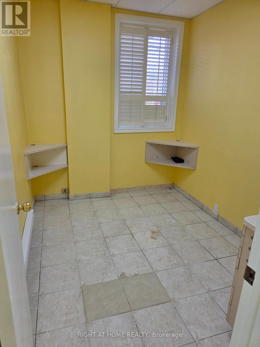 852 Bathurst Street, Toronto, Ontario  M5R 3G1 - Photo 12 - C13778096