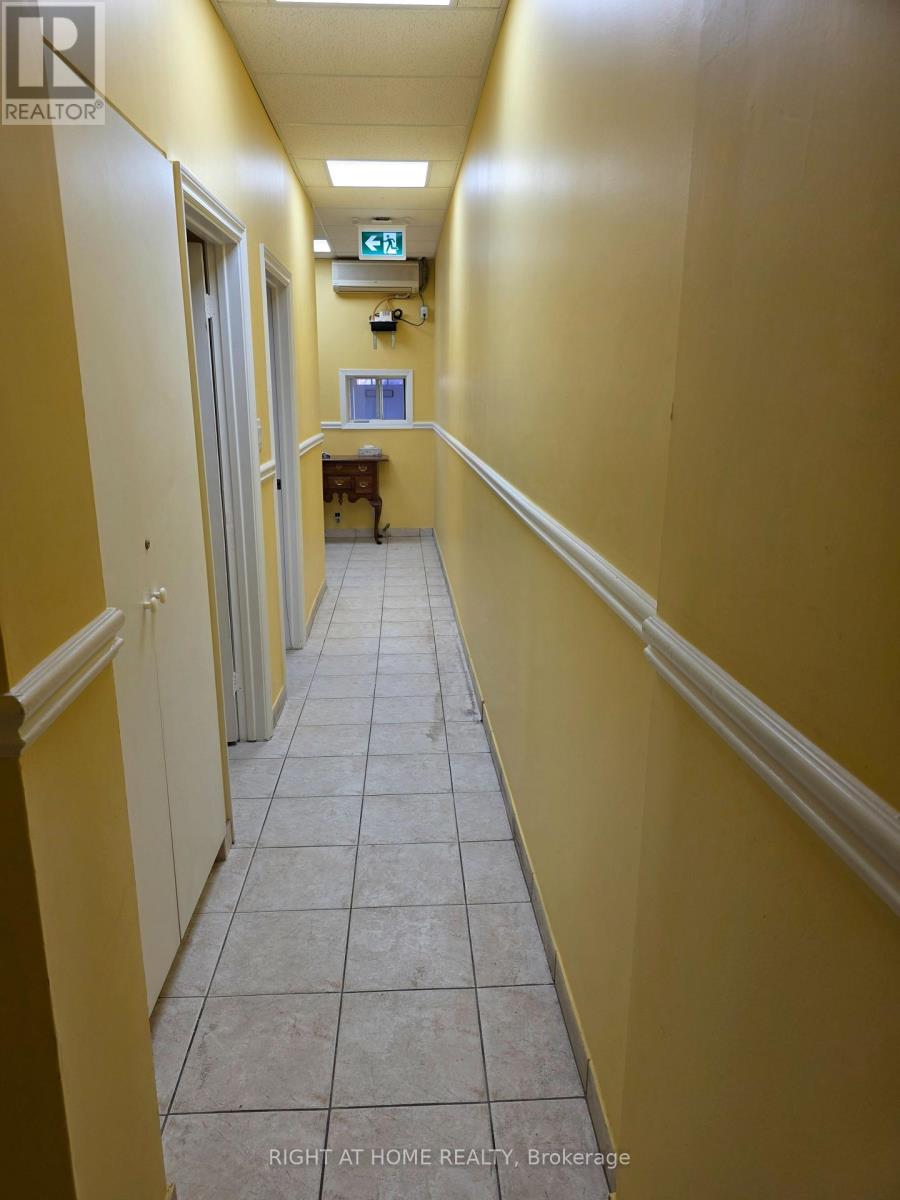 852 Bathurst Street, Toronto, Ontario  M5R 3G1 - Photo 8 - C13778096