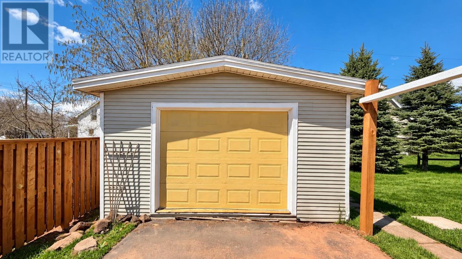 6 Ash Drive, Charlottetown, Prince Edward Island  C1A 9C4 - Photo 31 - 202610491
