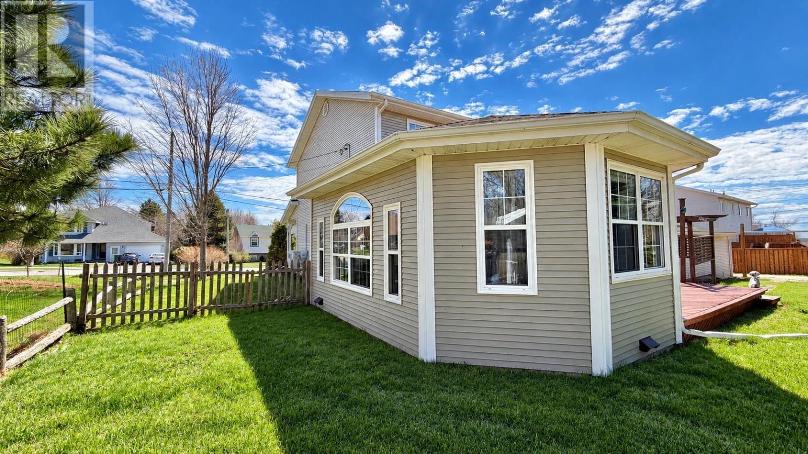 6 Ash Drive, Charlottetown, Prince Edward Island  C1A 9C4 - Photo 38 - 202610491