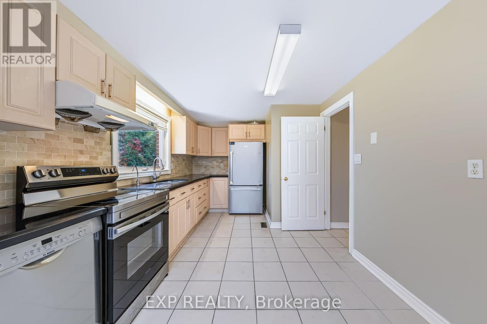 74 Longford Crescent, Toronto, Ontario  M1W 1P4 - Photo 17 - E13731022