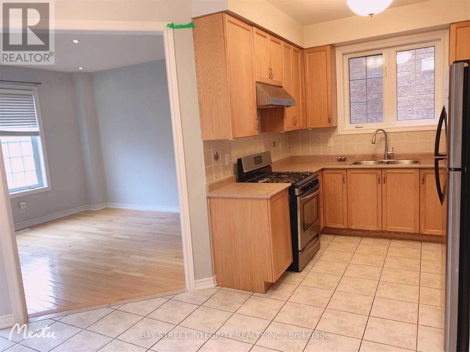 34 Evaridge Drive, Markham, Ontario  L6B 1E7 - Photo 9 - N14101590