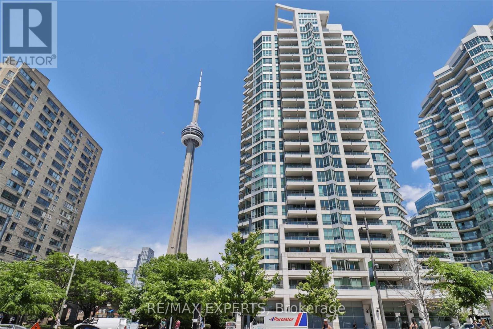 327 - 230 QUEENS QUAY W, Toronto, Ontario