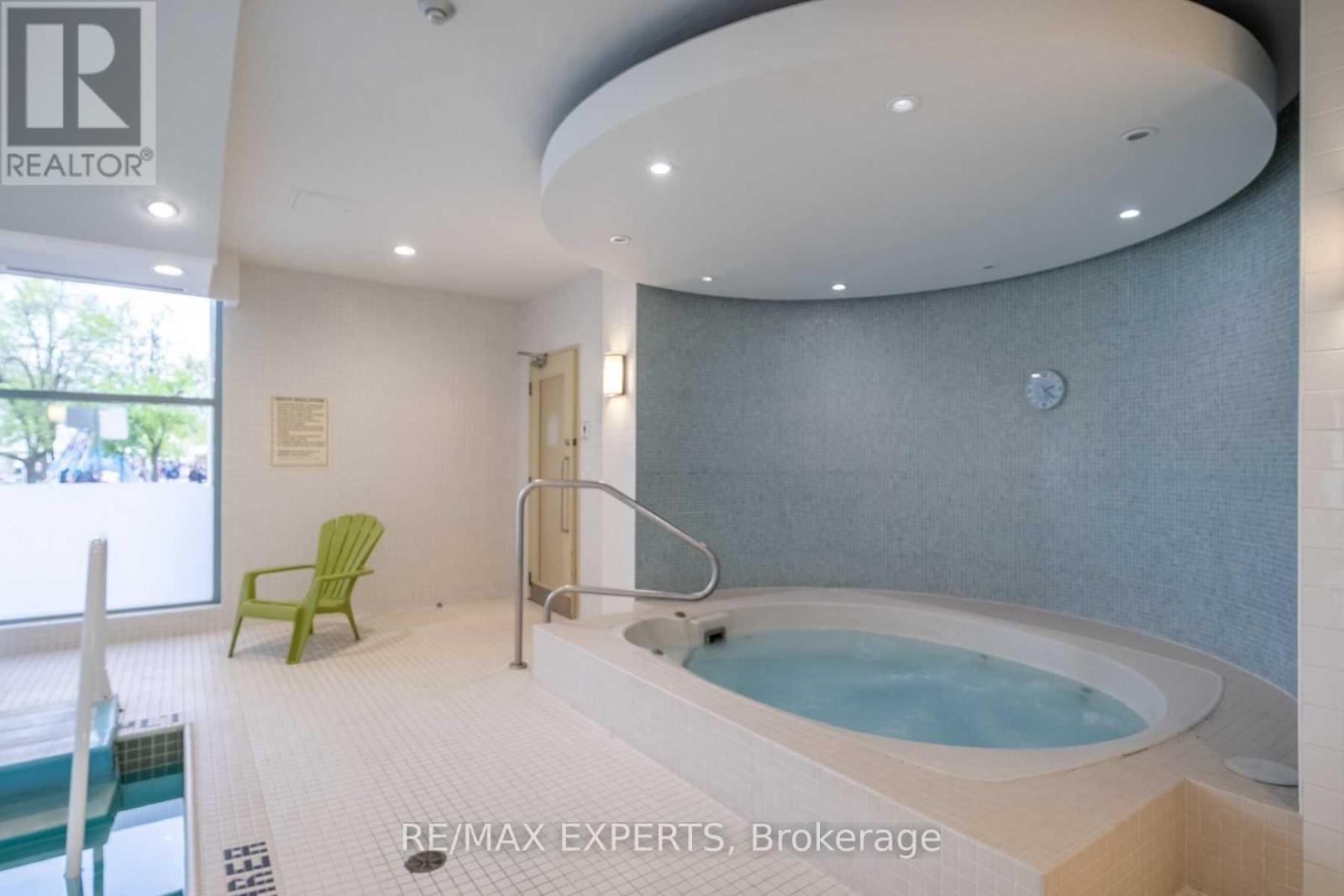 327 - 230 Queens Quay W, Toronto, Ontario  M5J 2Y7 - Photo 14 - C14115516