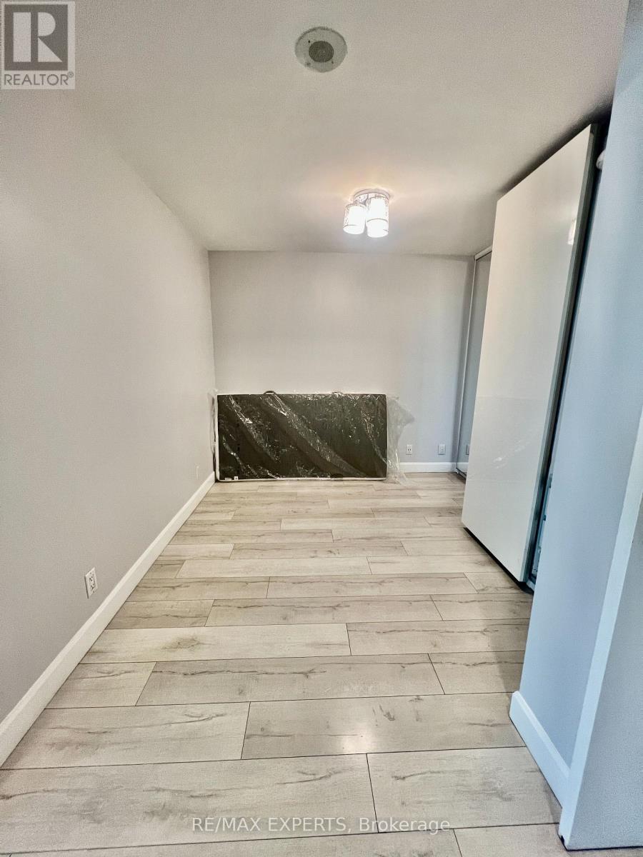 327 - 230 Queens Quay W, Toronto, Ontario  M5J 2Y7 - Photo 5 - C14115516
