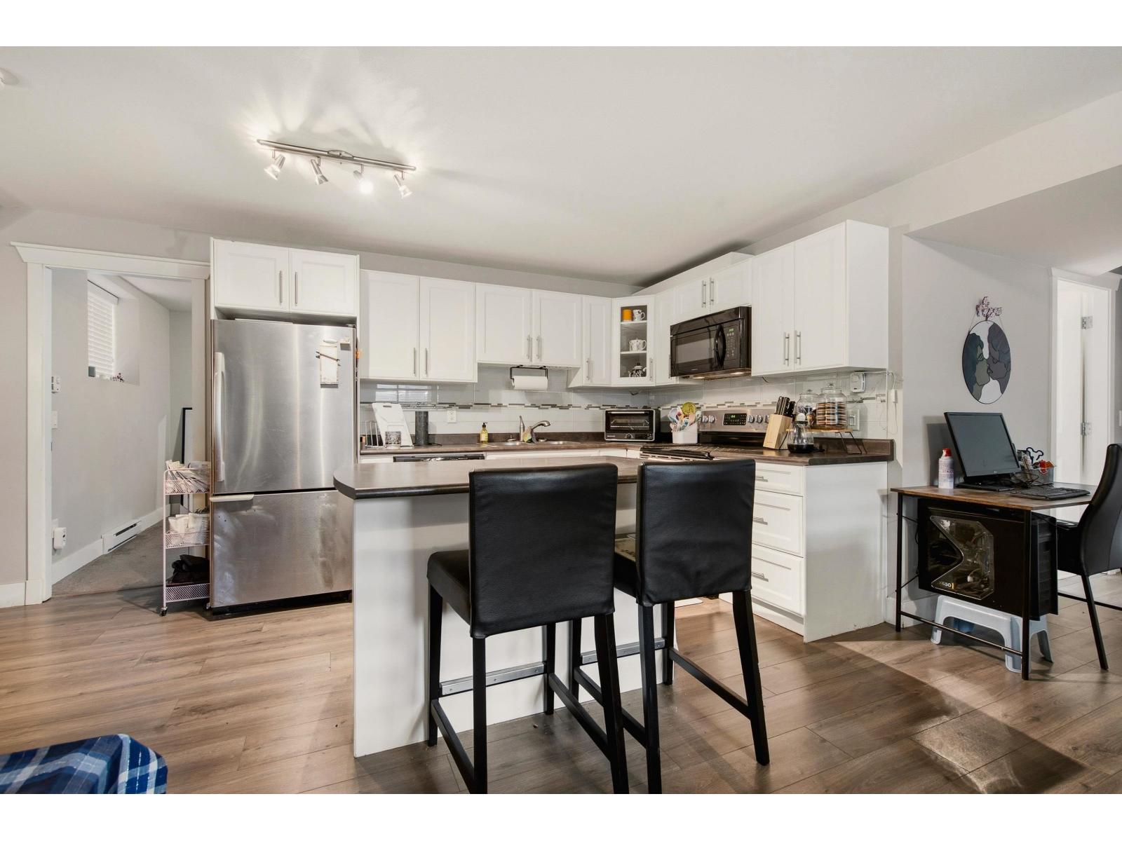 16329 61a Avenue, Surrey, British Columbia  V3S 3W2 - Photo 29 - R3177309