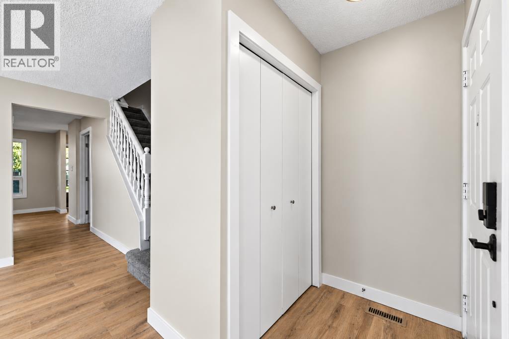 20, 9908 Bonaventure Drive Se, Calgary, Alberta  T2J 5E3 - Photo 3 - A2353330