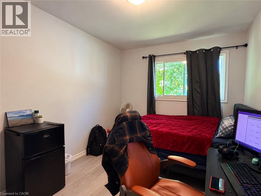 379 Holly Street, Waterloo, Ontario N2L 4G5 - Photo 18 - 40873860