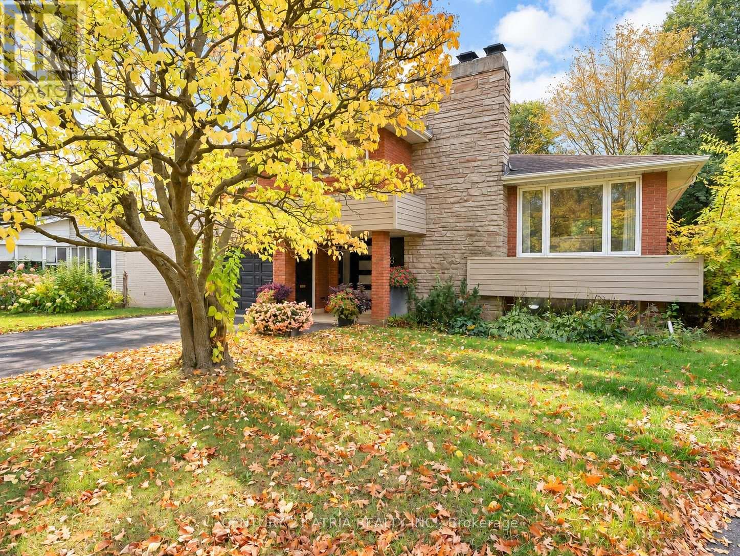 18 Castledene Crescent, Toronto, Ontario  M1T 1S1 - Photo 2 - E14115528