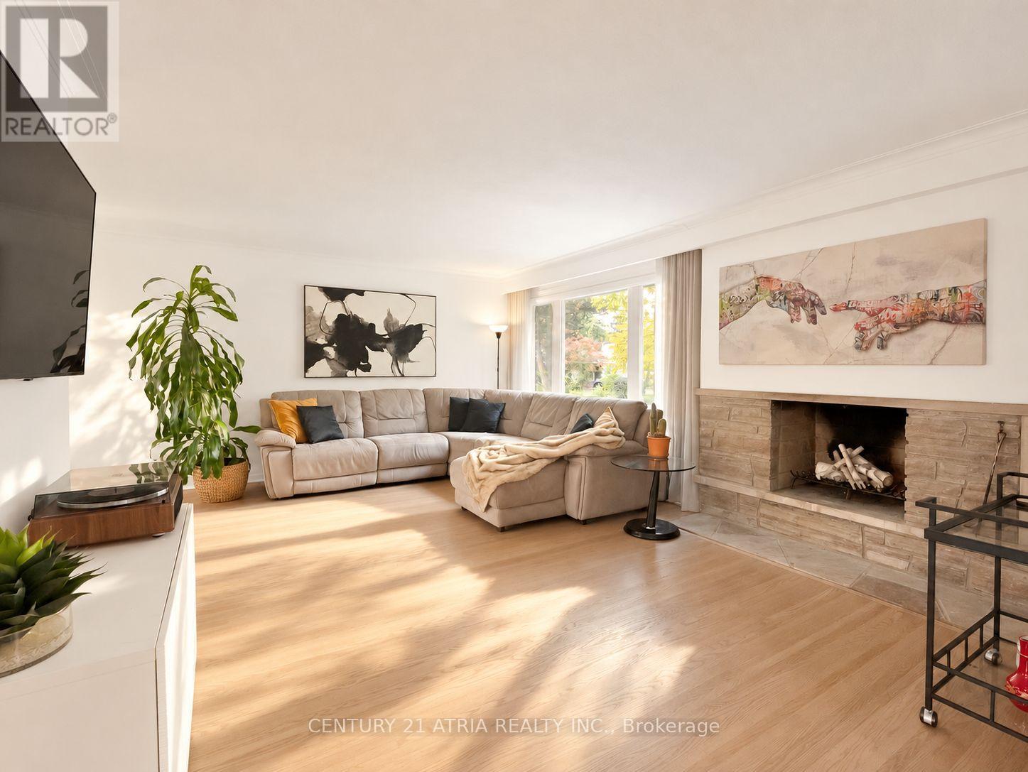 18 Castledene Crescent, Toronto, Ontario  M1T 1S1 - Photo 6 - E14115528