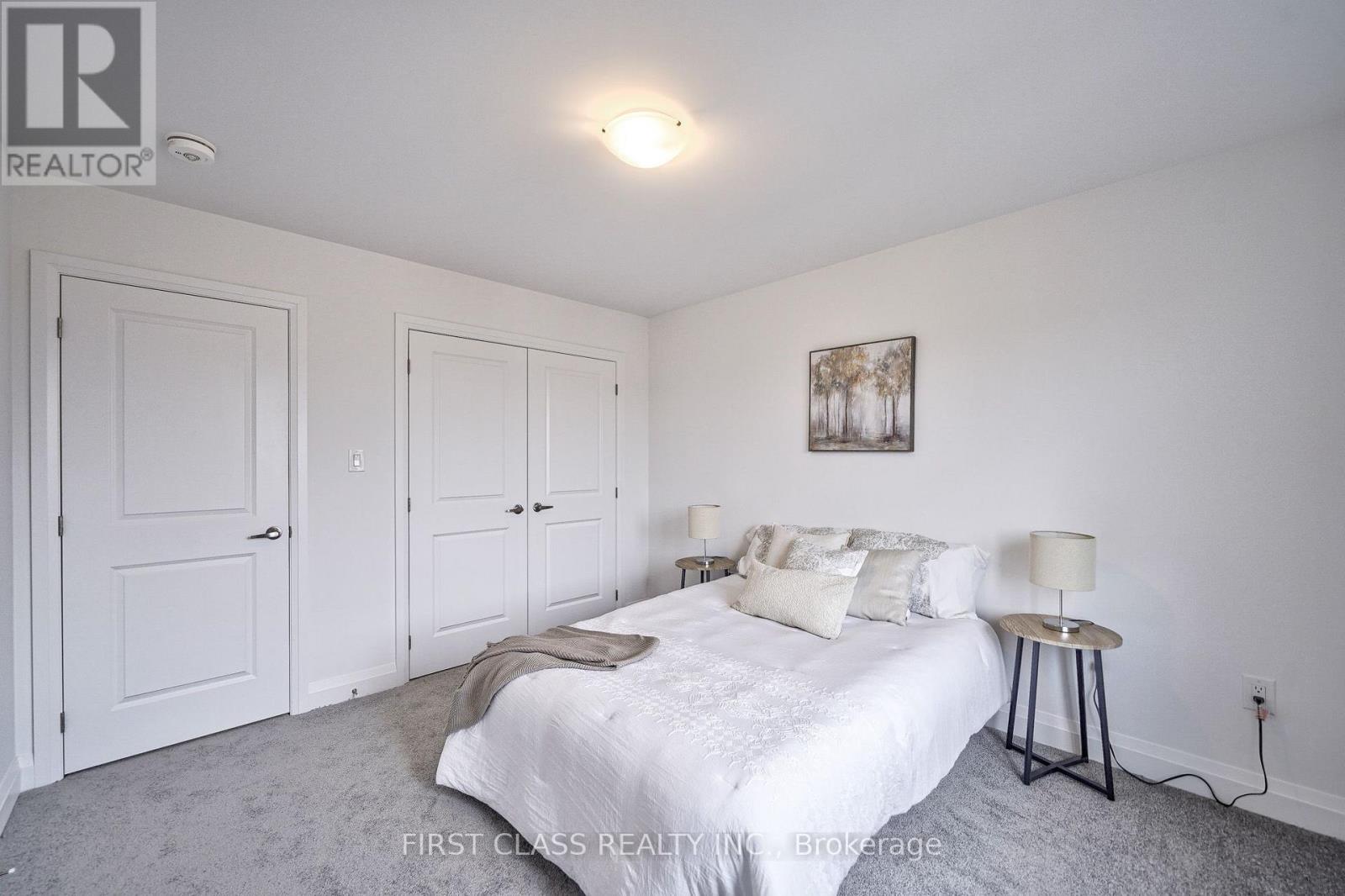 24 Barnyard Trail, Barrie, Ontario  L9J 0T3 - Photo 41 - S14115536