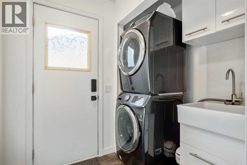 71 Strathclair Rise SW, Calgary, Alberta  T3H 1G3 - Photo 24 - A2353953