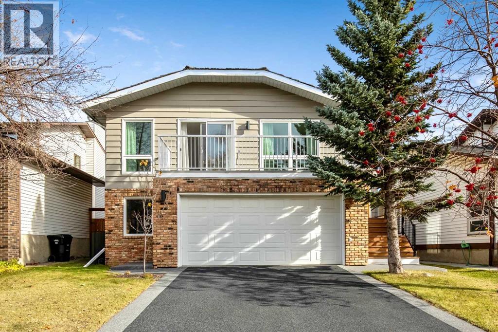71 Strathclair Rise SW, Calgary, Alberta  T3H 1G3 - Photo 1 - A2353953