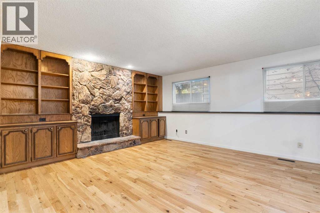 107 Bermuda Close NW
