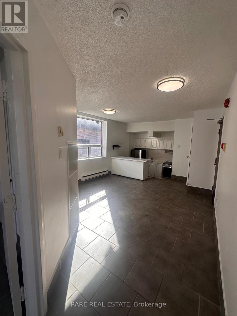 5 - 120 Spencer Avenue, Toronto, Ontario  M6K 2J6 - Photo 6 - W13800736