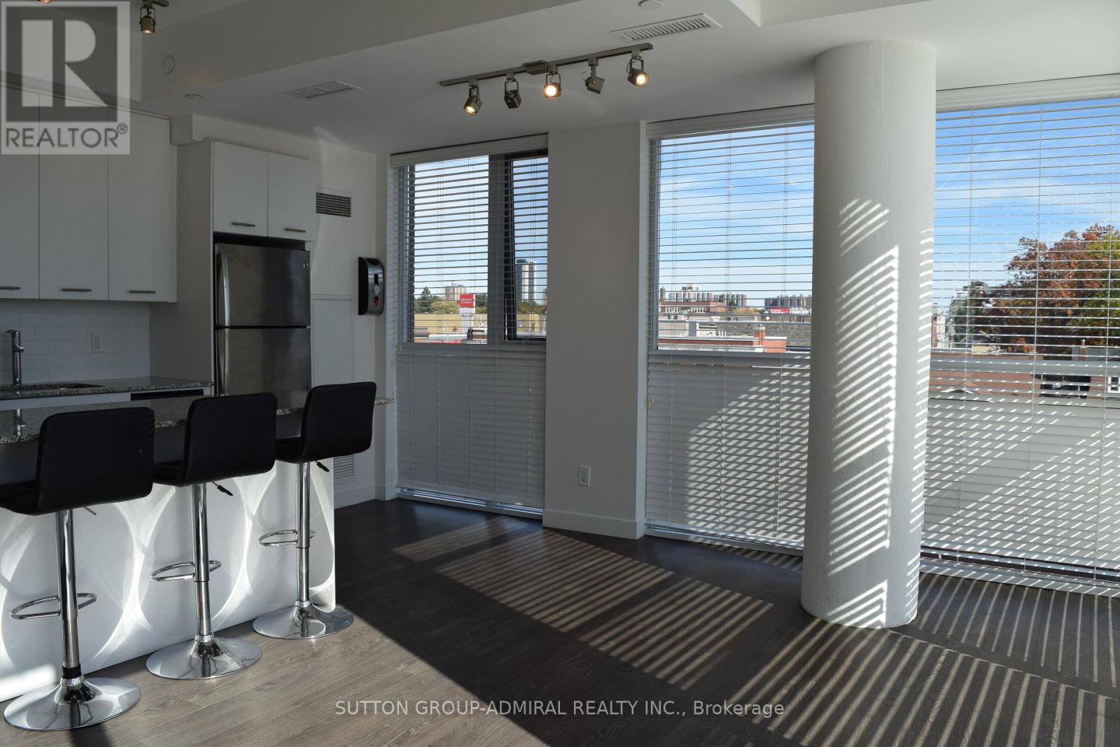Unit# 411 - 2055 Danforth Avenue, Toronto, Ontario  M4C 1J8 - Photo 19 - E14115574