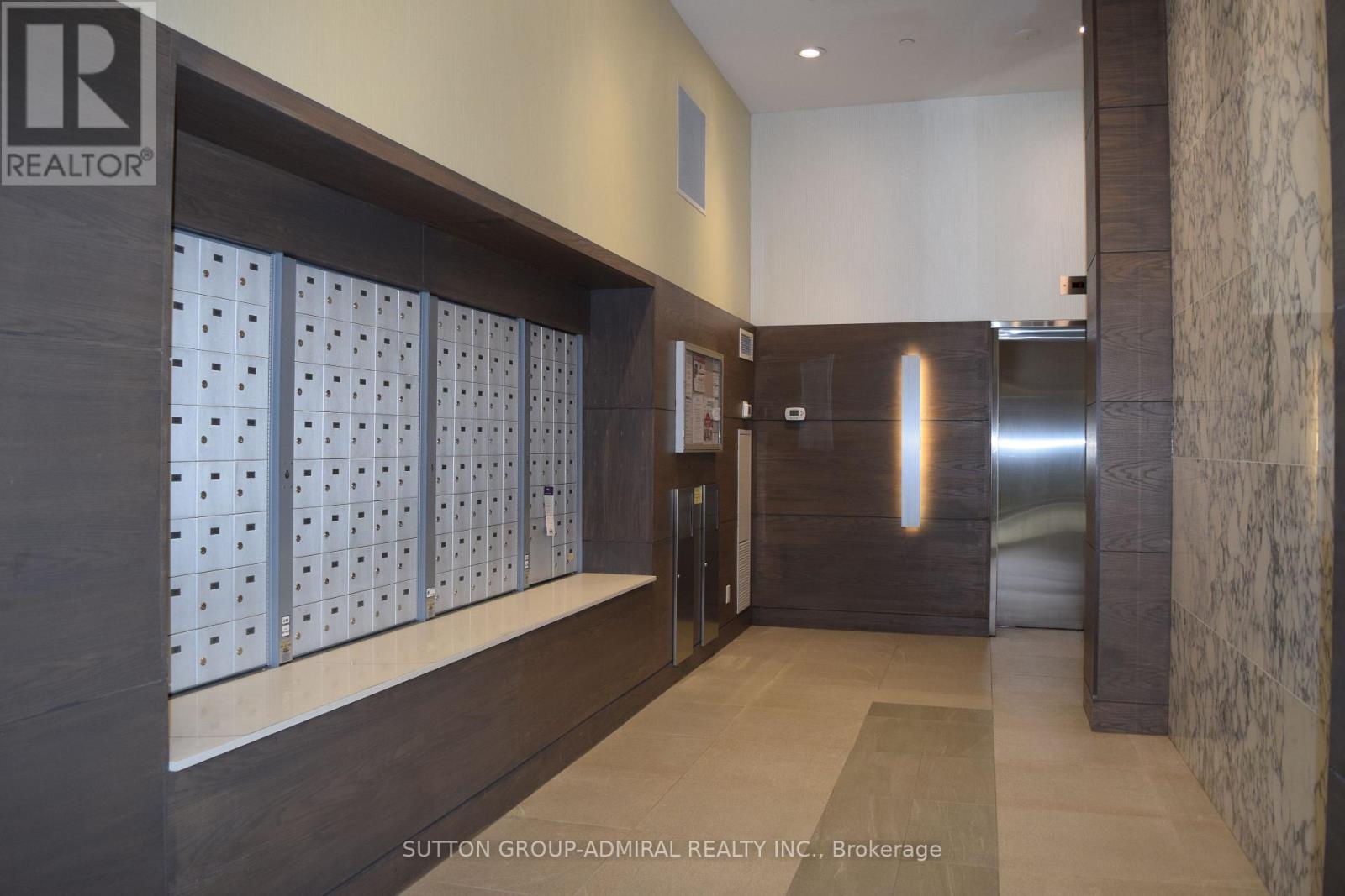 Unit# 411 - 2055 Danforth Avenue, Toronto, Ontario  M4C 1J8 - Photo 3 - E14115574