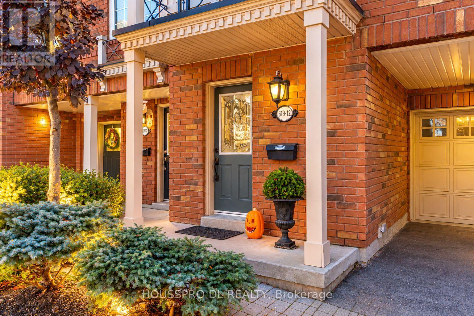 12 - 619 Evans Avenue, Toronto, Ontario  M8W 2W4 - Photo 2 - W14115572