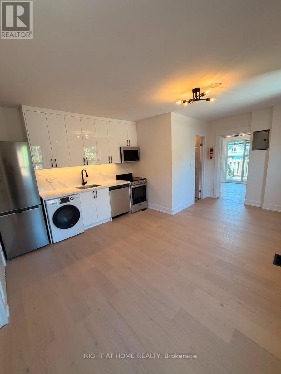 202 - 2245 DUNDAS STREET W, toronto (high park-swansea), Ontario