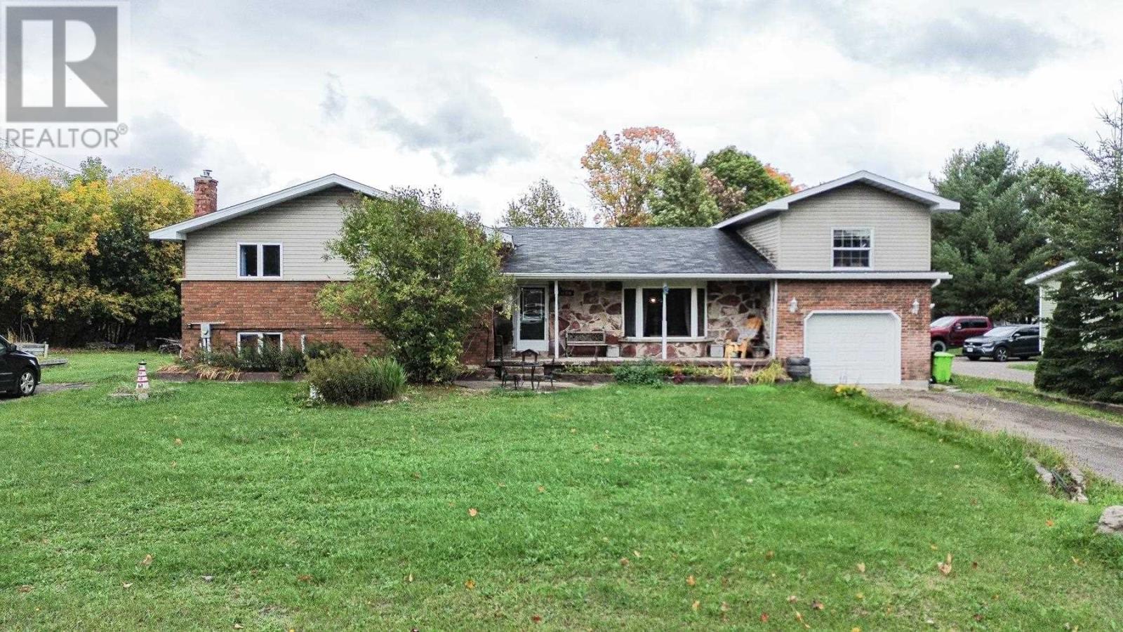 480 Moss Rd, Sault Ste. Marie, Ontario  P6A 5K8 - Photo 3 - SM262753