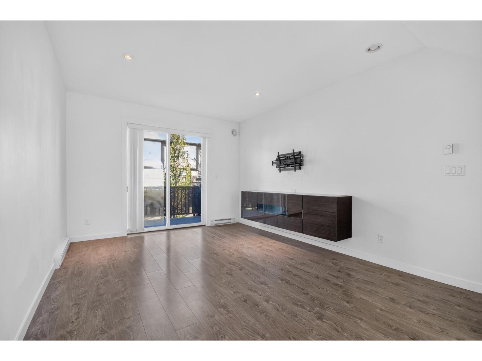 43 6450 204 Street, Surrey, British Columbia  V3S 2X4 - Photo 9 - R3178351