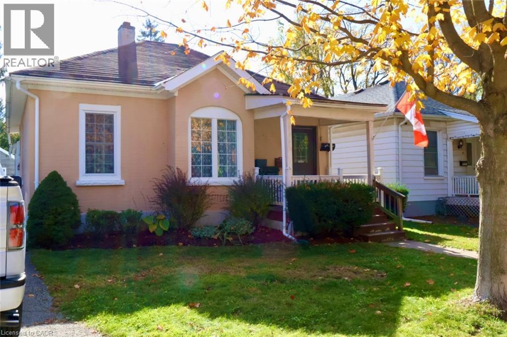27 Pollock Avenue, Cambridge, Ontario  N1R 2A9 - Photo 1 - 40873901