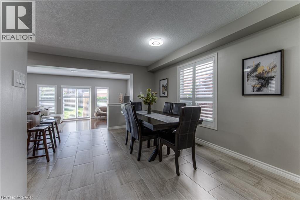 308 Colton Circle Unit# Upper Level, Kitchener, Ontario  N2A 4K1 - Photo 5 - 40873825