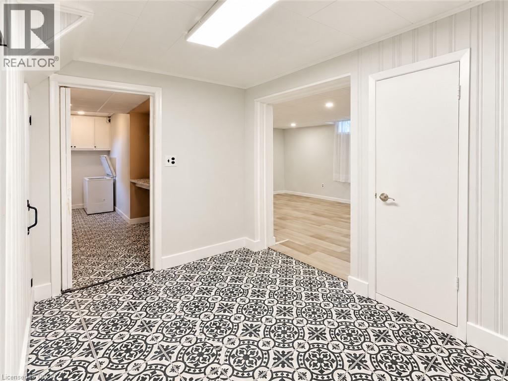 82 Wilson Street E, Ancaster, Ontario  L9G 2B5 - Photo 12 - 40873914