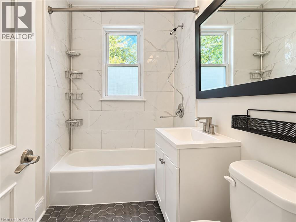 82 Wilson Street E, Ancaster, Ontario  L9G 2B5 - Photo 7 - 40873914