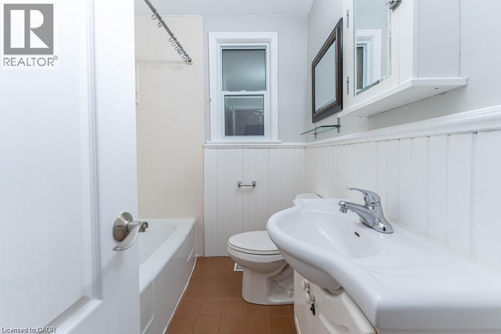 88 Wilson Street E, Ancaster, Ontario  L9G 2B5 - Photo 11 - 40873913