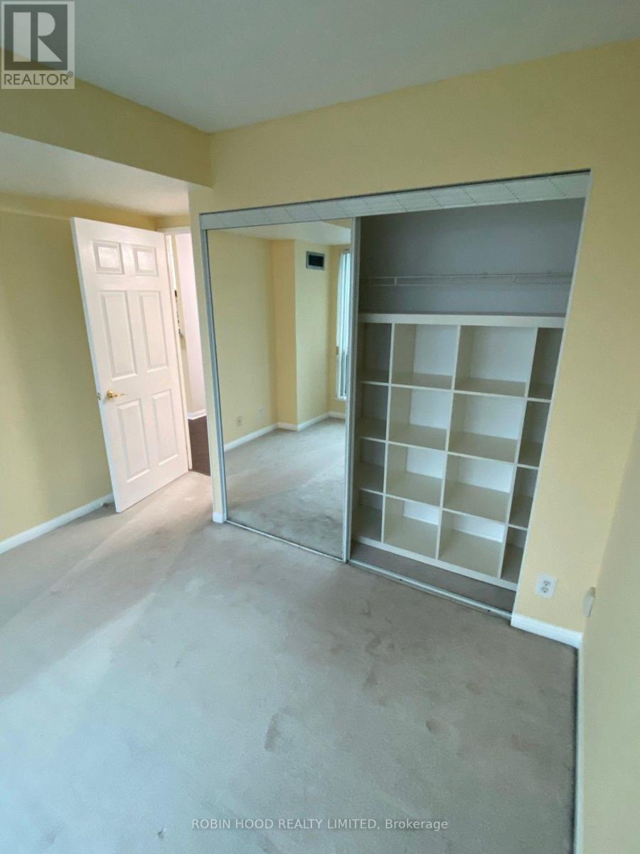 1805 - 11 Lee Centre Drive, Toronto, Ontario  M1H 3J5 - Photo 12 - E13884746