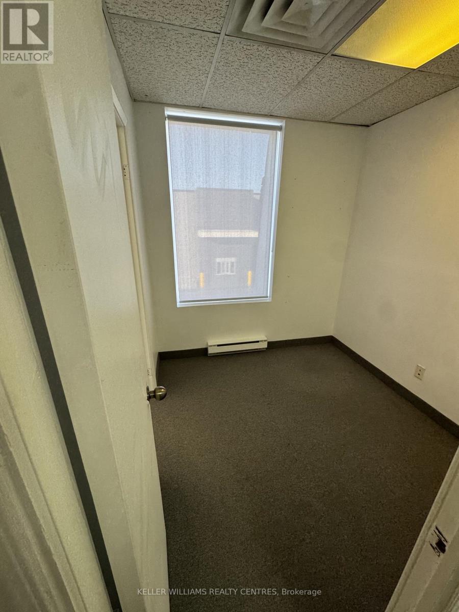 301 - 5871 Highway 7 Road E, Markham, Ontario  L3P 1A3 - Photo 2 - N13785288
