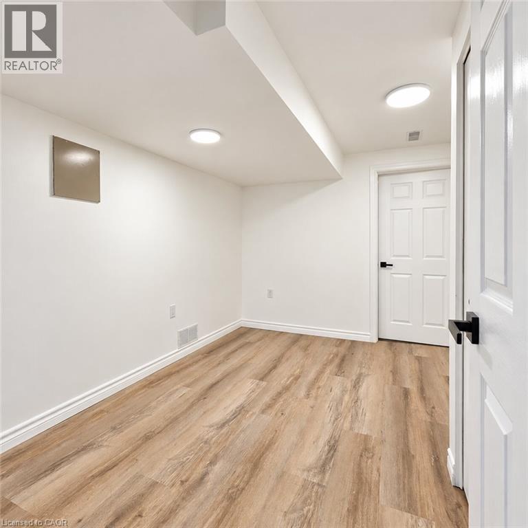 69 Tupper Crescent Unit# Lower, Kitchener, Ontario  N2B 2Y1 - Photo 10 - 40872664