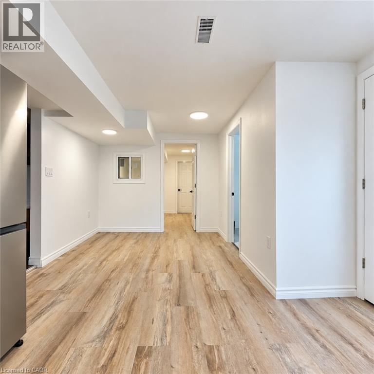 69 Tupper Crescent Unit# Lower, Kitchener, Ontario  N2B 2Y1 - Photo 8 - 40872664