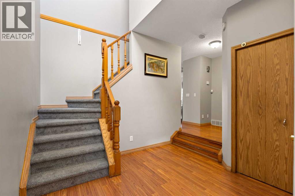 6 Martin Crossing Way Ne, Calgary, Alberta  T3J 3V1 - Photo 8 - A2353155