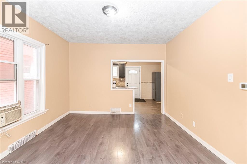 46 Holton Avenue N, Hamilton, Ontario L8L 6H4 - Photo 9 - 40870699